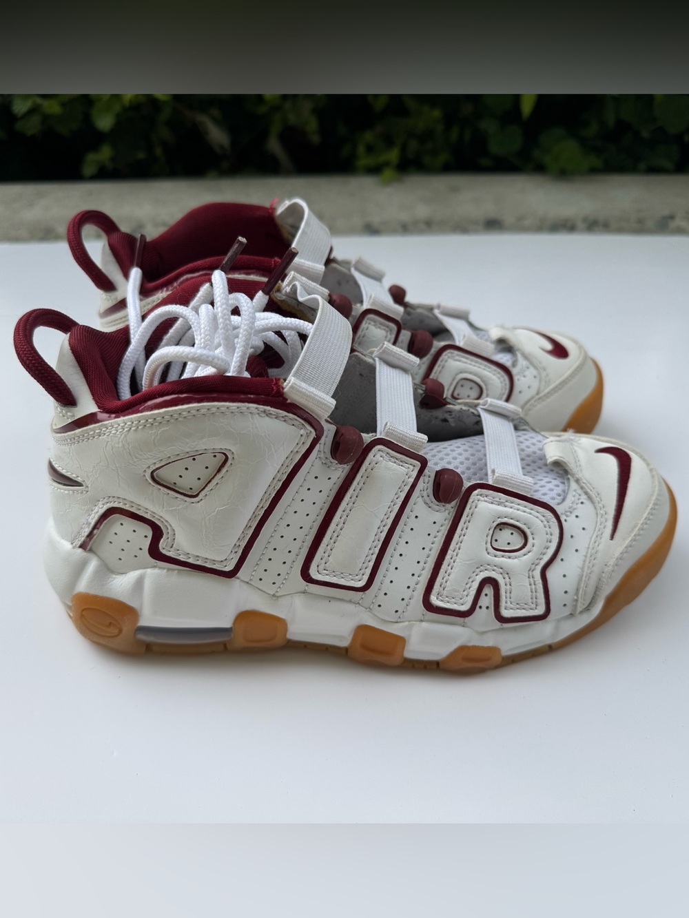 Nike Air More Uptempo GS White Team Red Gum Size 4Y Grade School